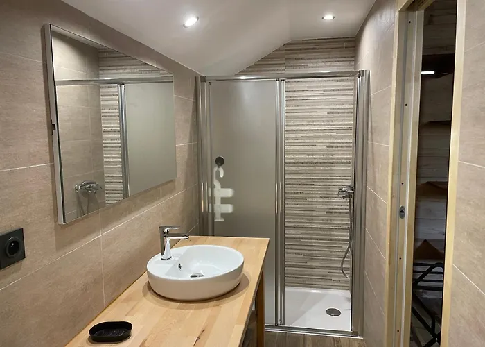 Aux Pieds Des Pistes Happy 2 Alpes 木屋 *